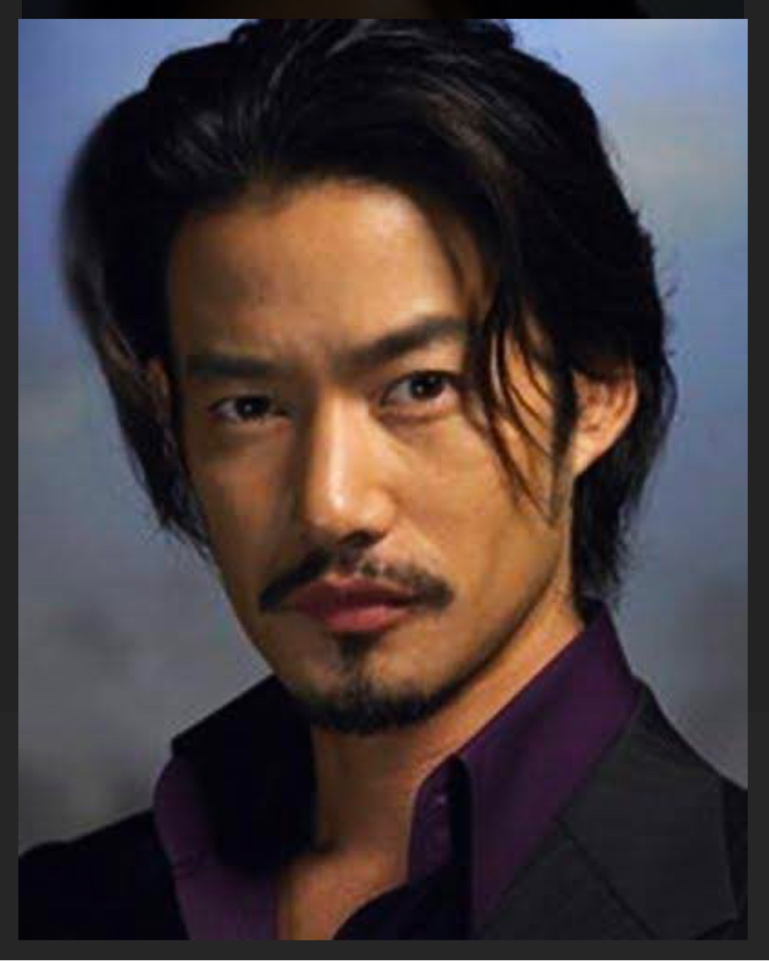 ヒゲの竹野内豊 VS ヒゲの斎藤工、どちらがタイプ？？ファイっ🔥