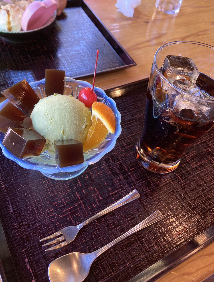 男友達甘味のお店いきますか？拡大したらハート❤︎が見えますよね
