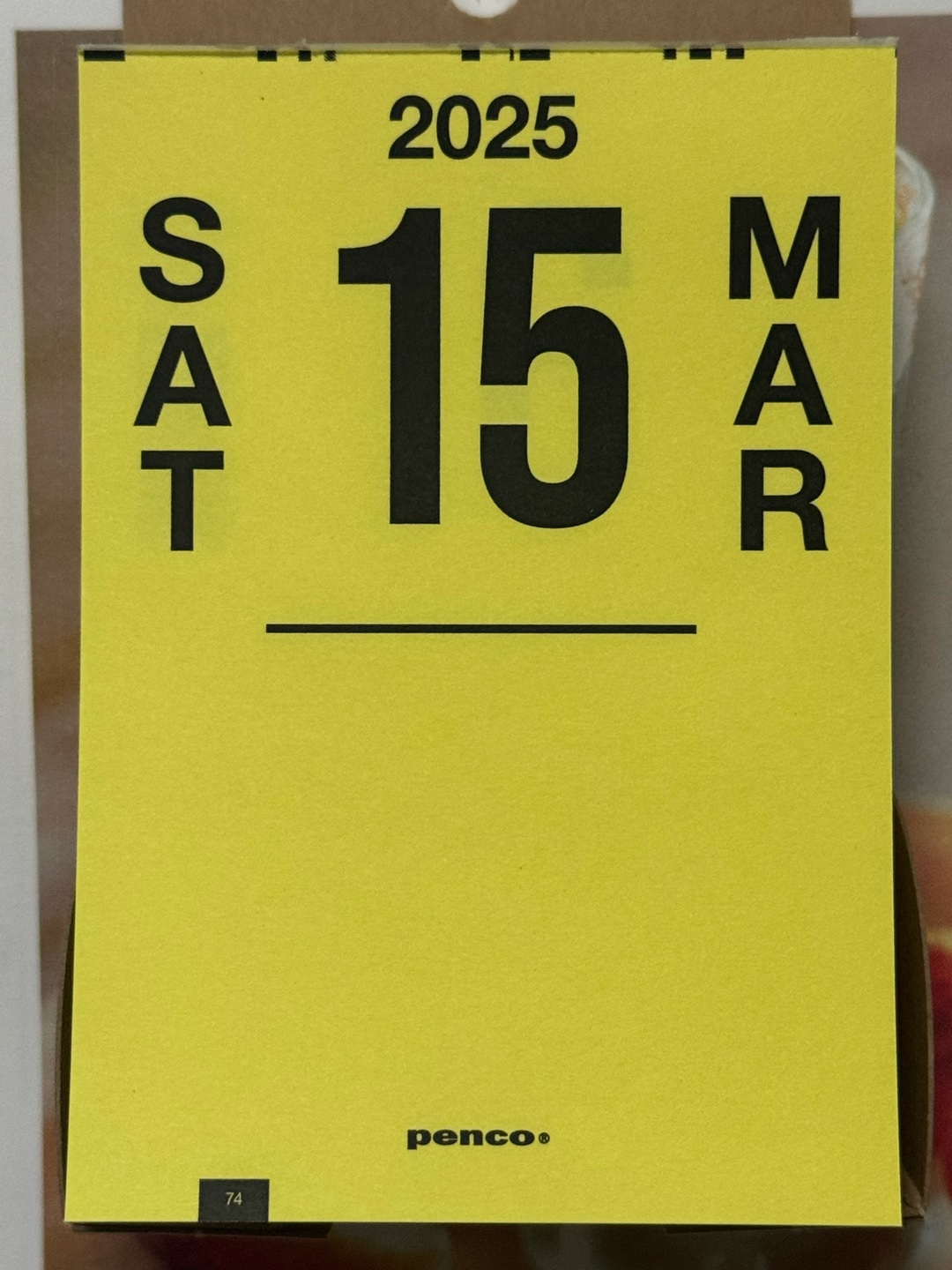 日めくりカレンダーってめくったら捨てる派？裏をメモ書きに使う派？