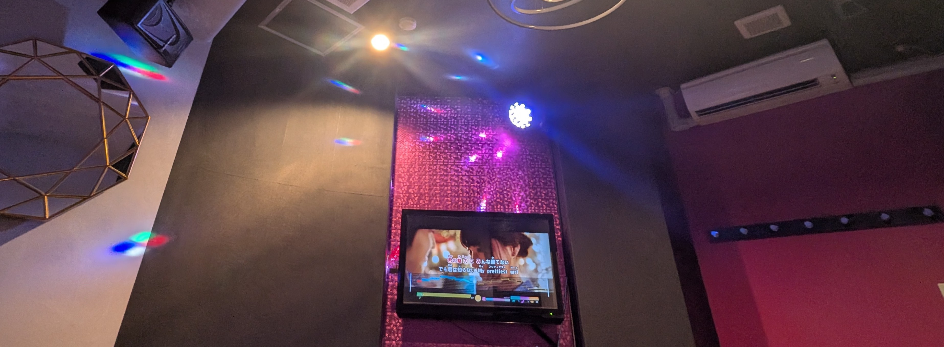 カラオケで男性がこれ歌ってたら好印象！って曲ありますか？