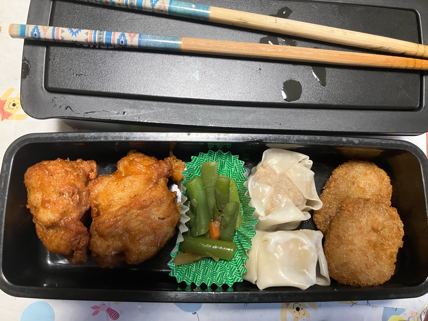 自分のお弁当は自分で作ってる？家族に作ってもらってる？　それともお弁当自体持って行かない？