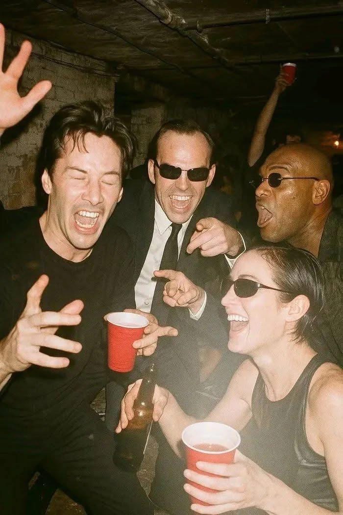 普段フラッと立ち寄る近所の店ってあると思うんですが、家から「近い」店って徒歩何分までのことをさしますか？徒歩何分までなら歩き許せますか？