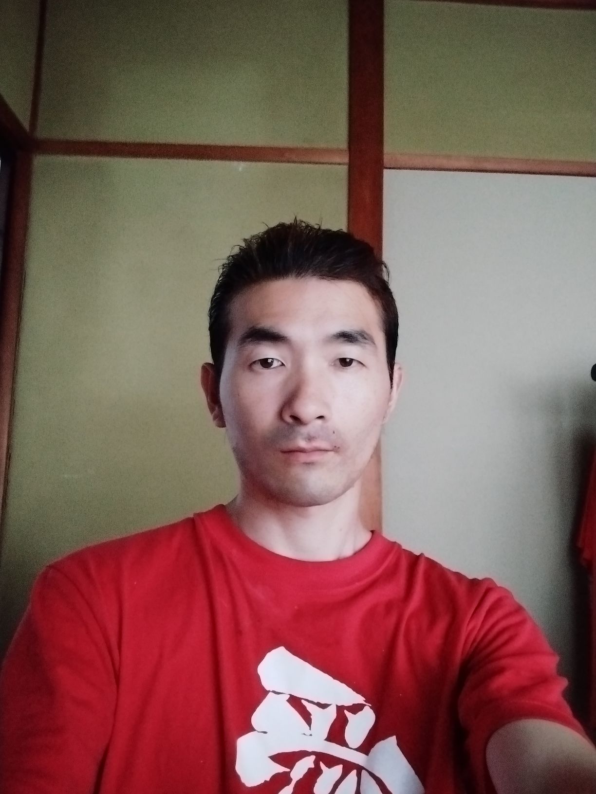 冷やかして来る人がいます。