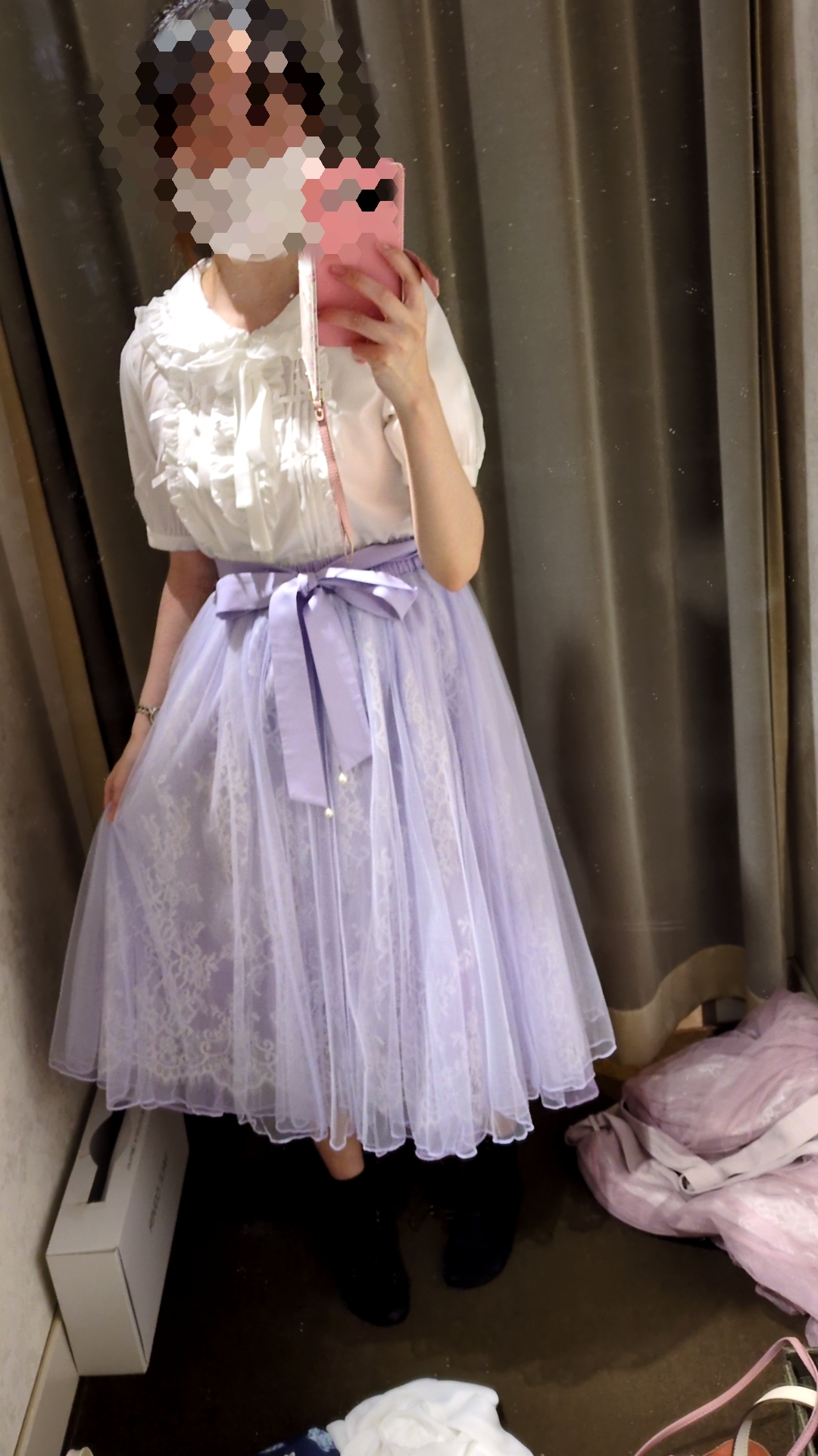 この服装、可愛いですか？✨