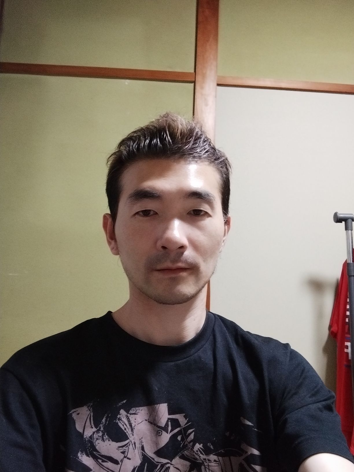 俺の顔は何点くらいですか？女性の回答を待ってます。