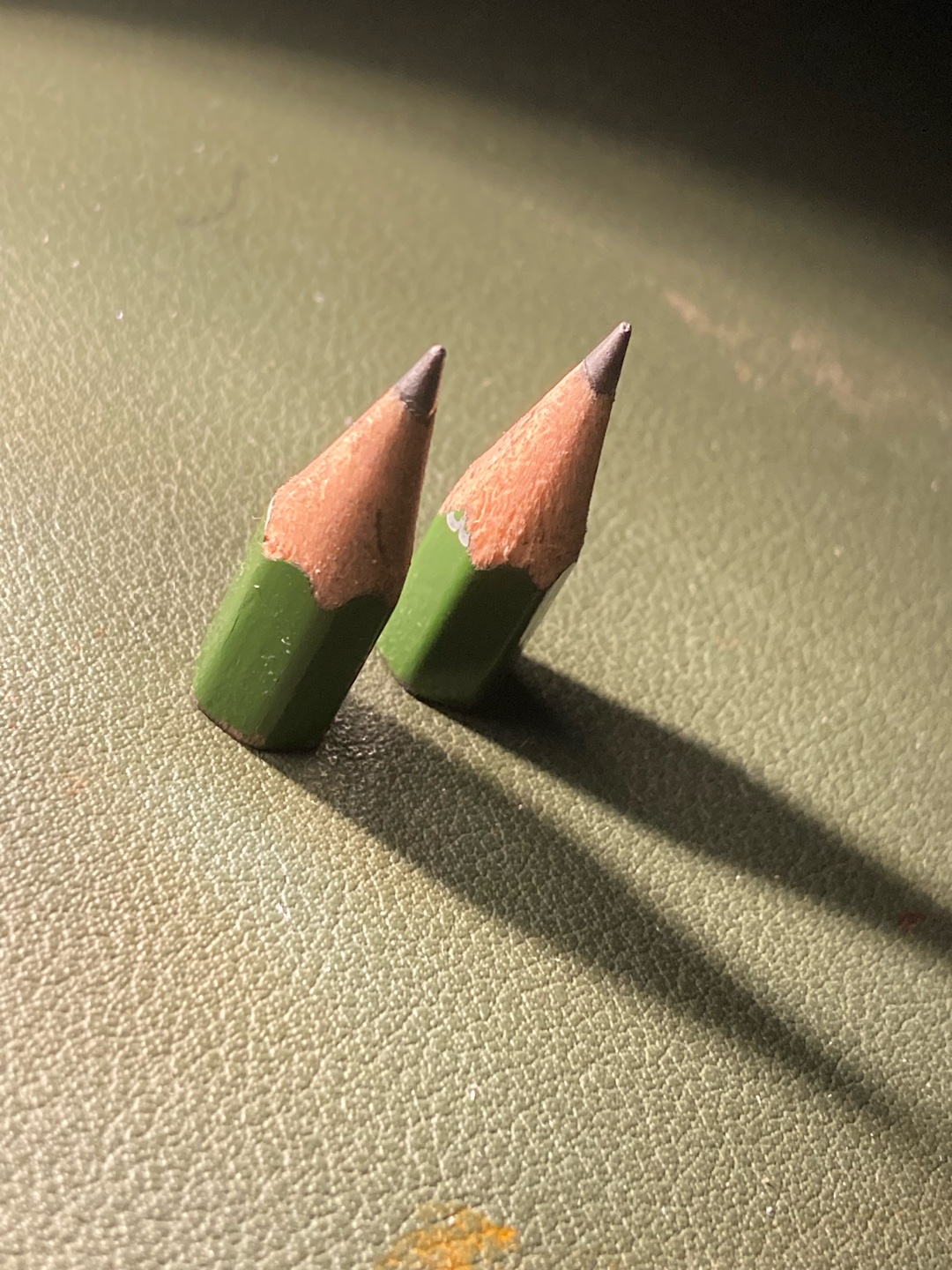 えんぴつは短いのと長いのどっちが好きですか？