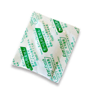 海苔などに入ってる乾燥剤、あれ間違えて食べたことある？食べたことあるならなんで食べた？！？！