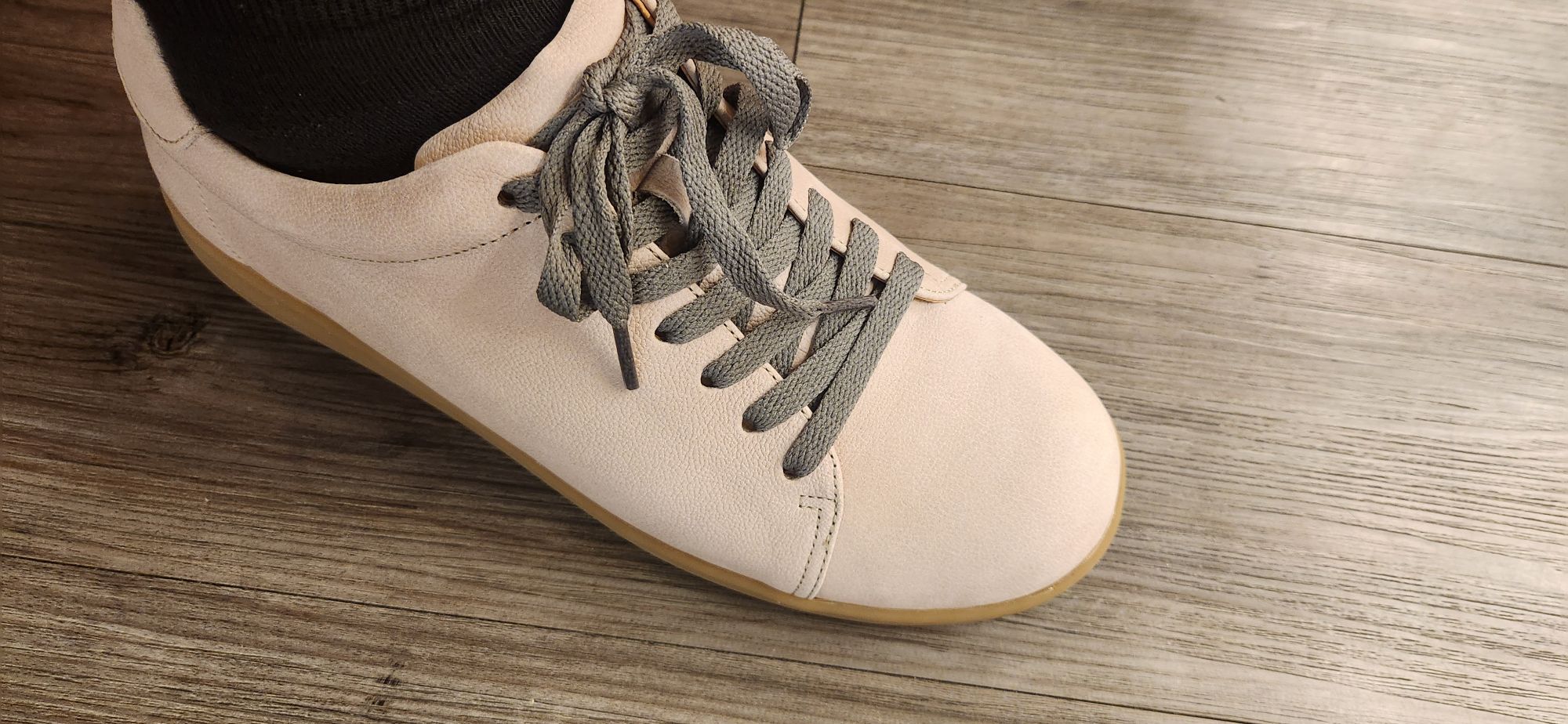 革っぽいスニーカーのメンテ方法