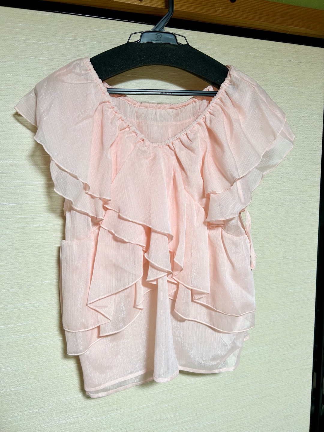 これを大人っぽく着るコーデがあったら教えて欲しいです！