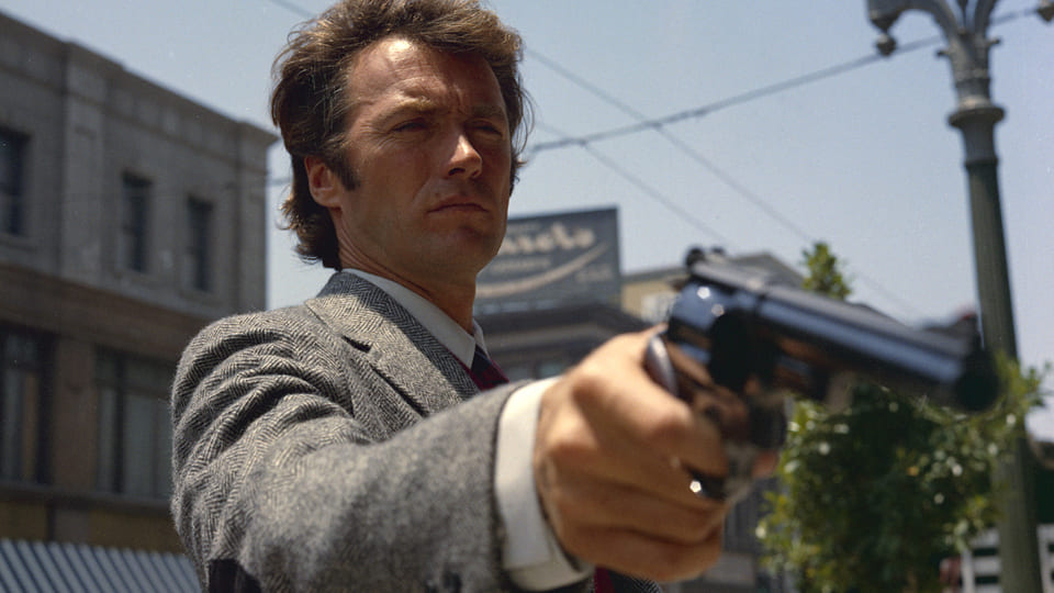 貴方が初めて買った銃は?