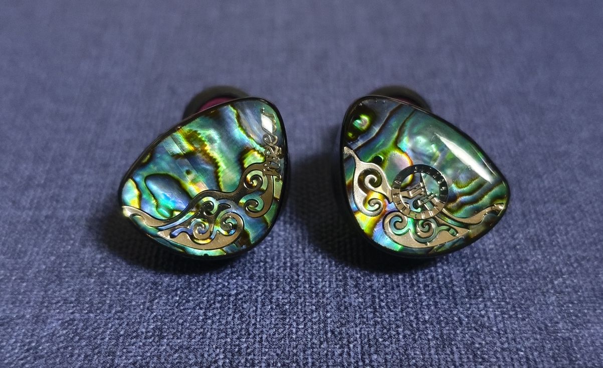 イヤホンを買う時、重視するポイントは?