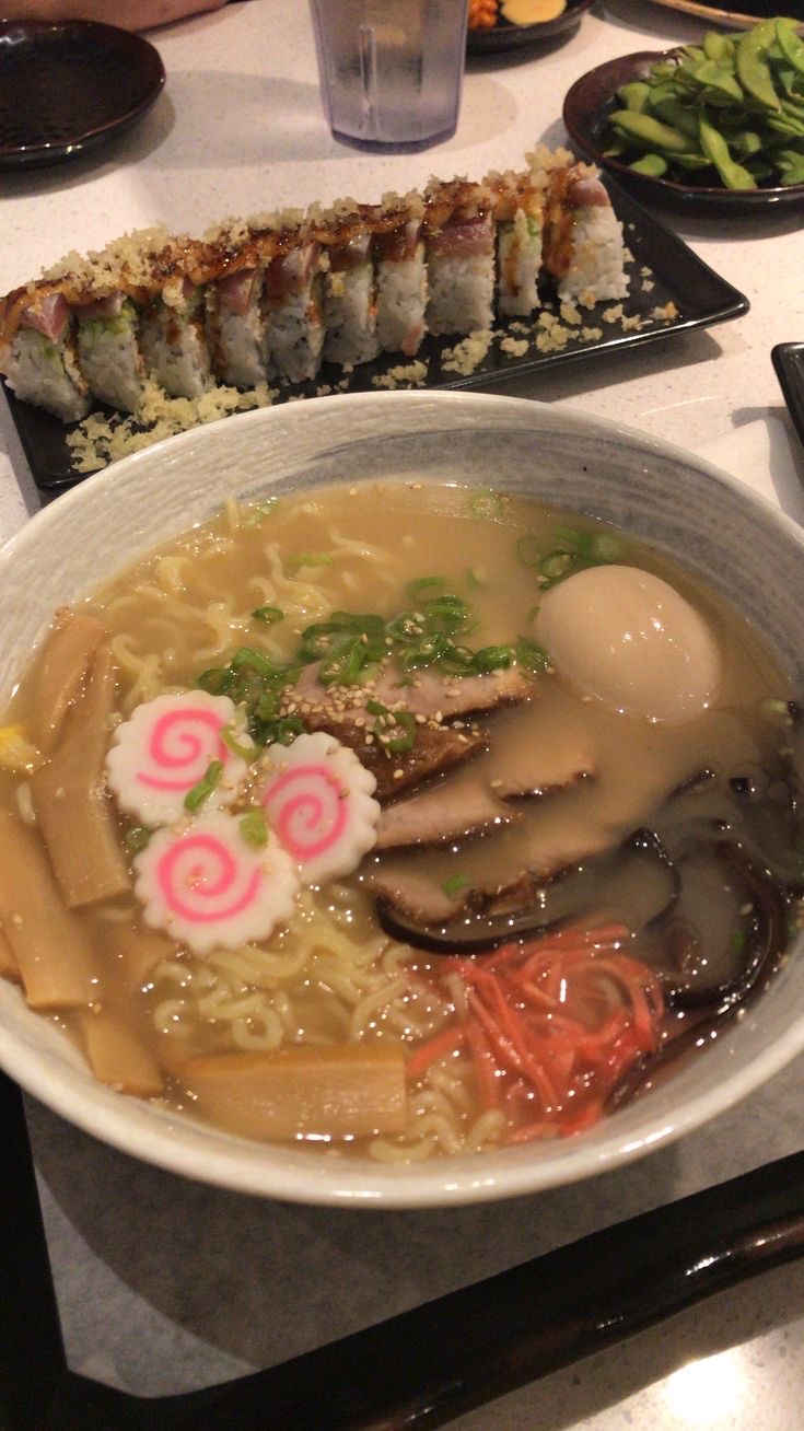 🍜おすすめのグルメ、スイーツ、カフェ、お酒など教えてー👀✨