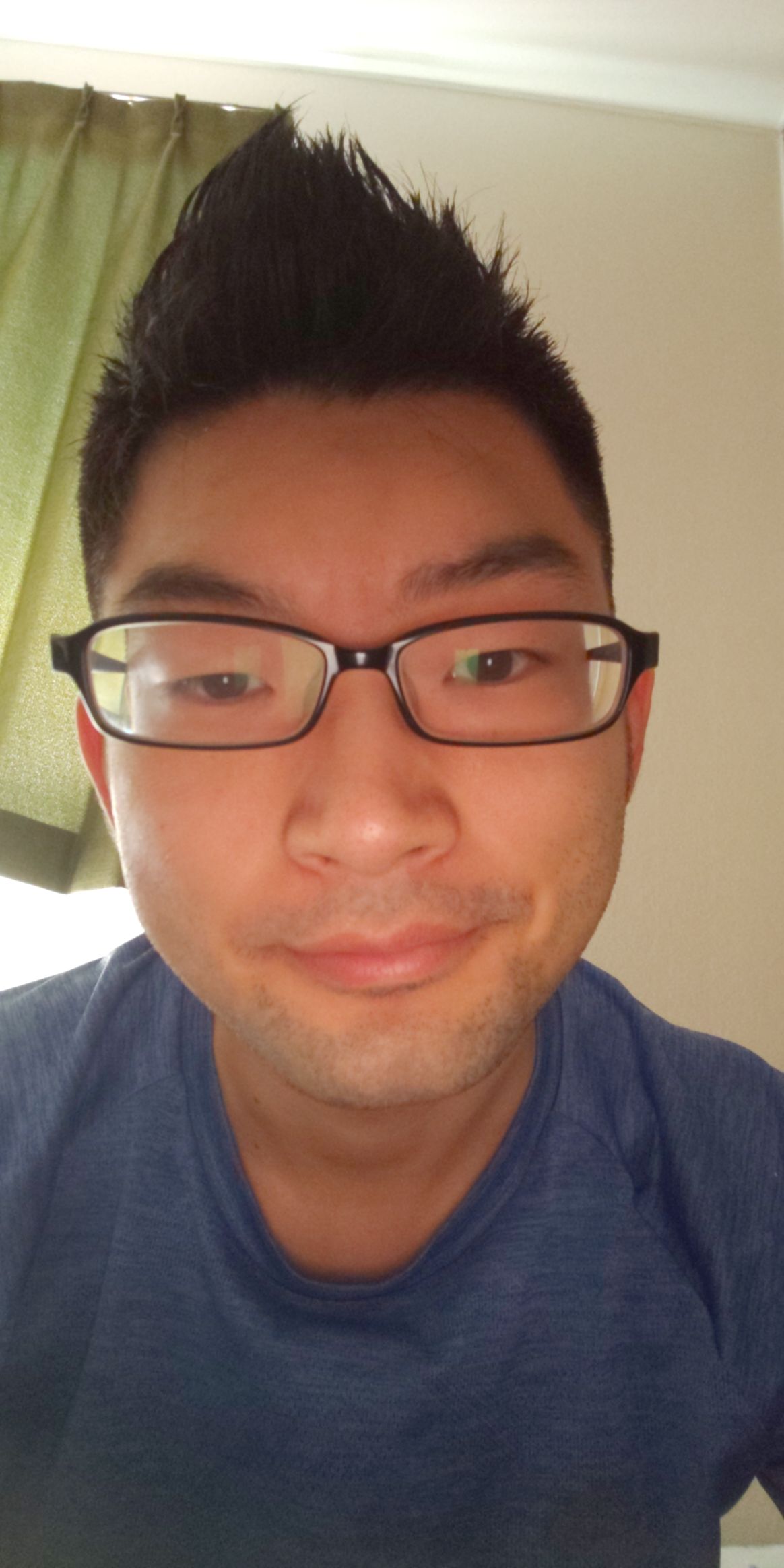 この髪型ダサいとおもいますか？