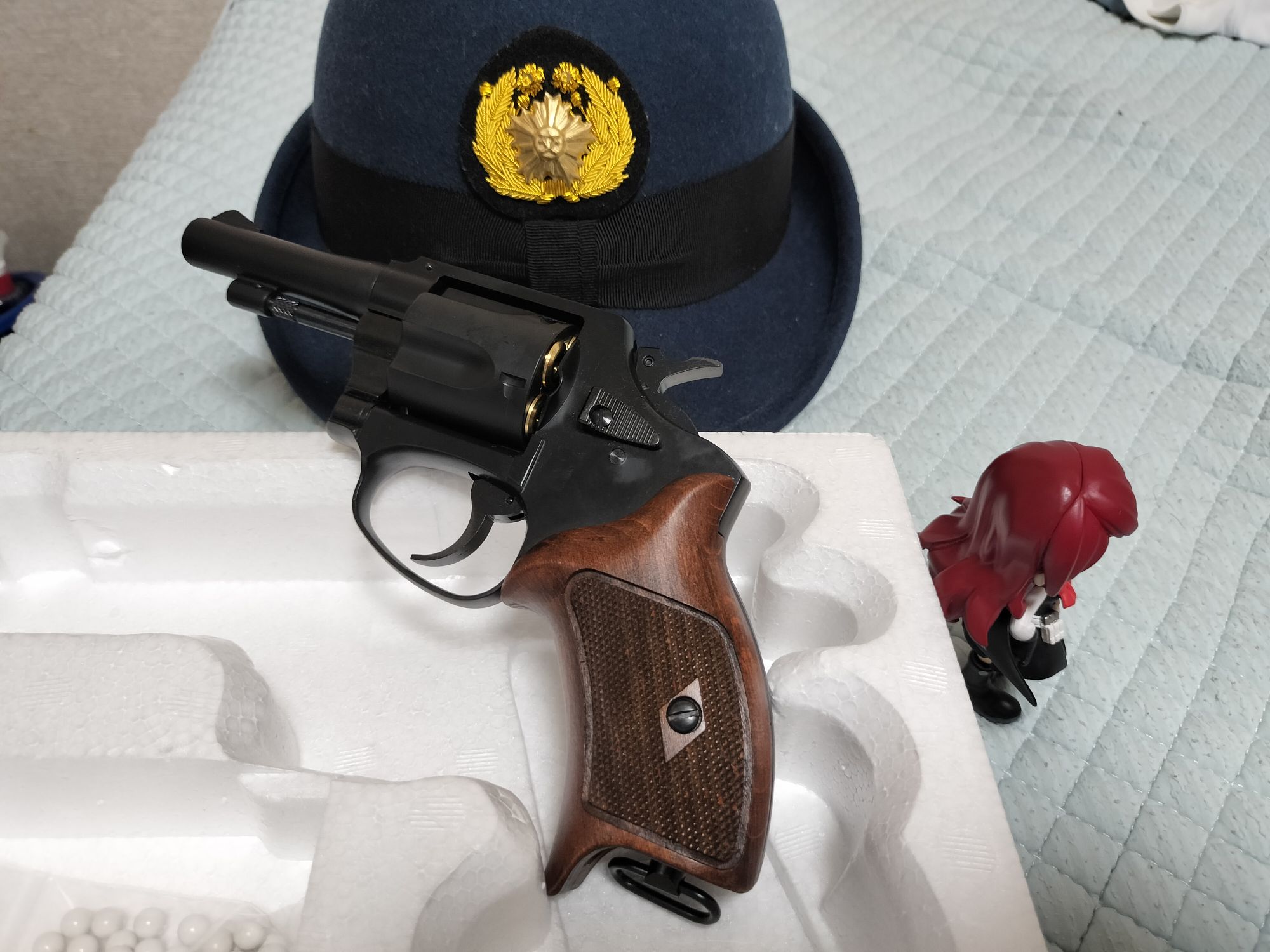 日本で実銃が解禁したら、何の銃を所持したいかつ持って射撃競技遊びでどの銃で撃ってみたいですか?