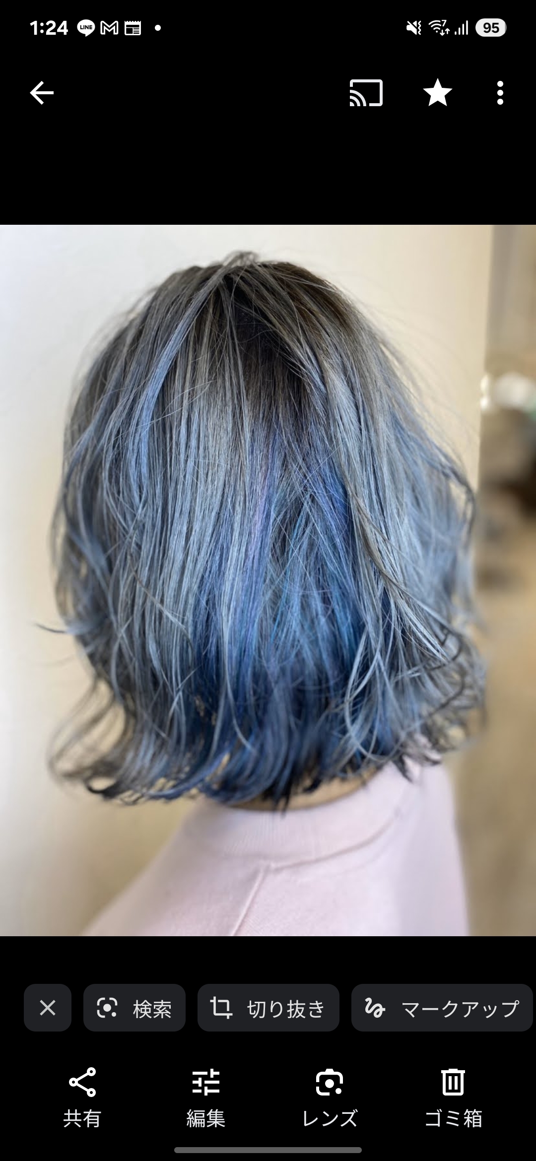 派手髪大好きな私。次の髪色を予想して！