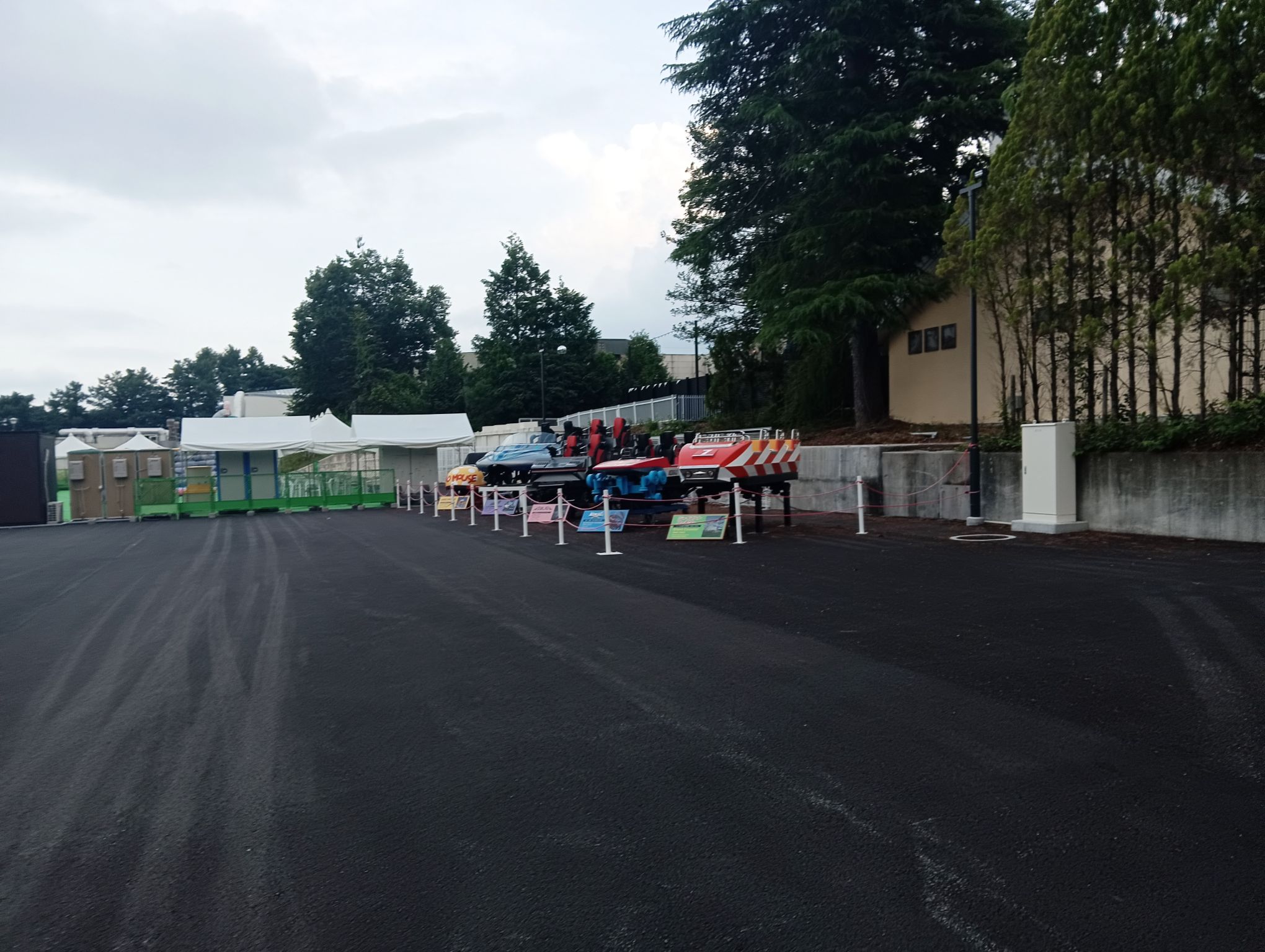 富士急ハイランドなんのアトラクション好きですか？私はFUJIYAMA高飛車ぞっこんトンデミーナです！好きなアトラクションあれば教えてください❣️