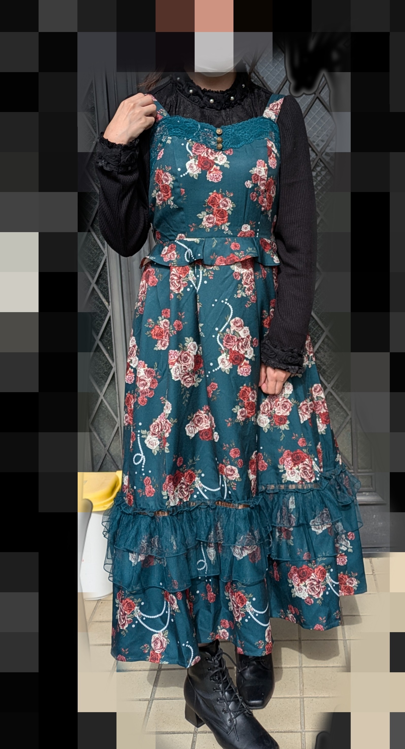 この服装、可愛いですか？🧡