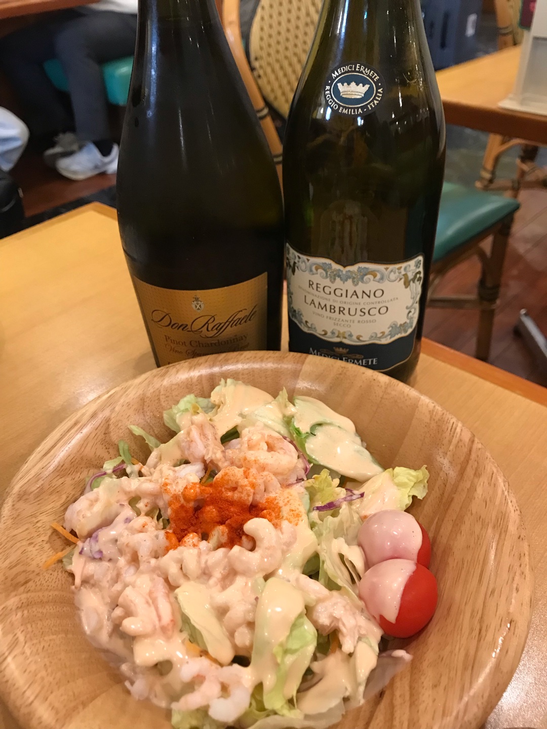 サイゼでワインと一緒に「コレは（絶対）頼んじゃう🧡」って言うメニューありますか👀？✨是非教えてね🫶