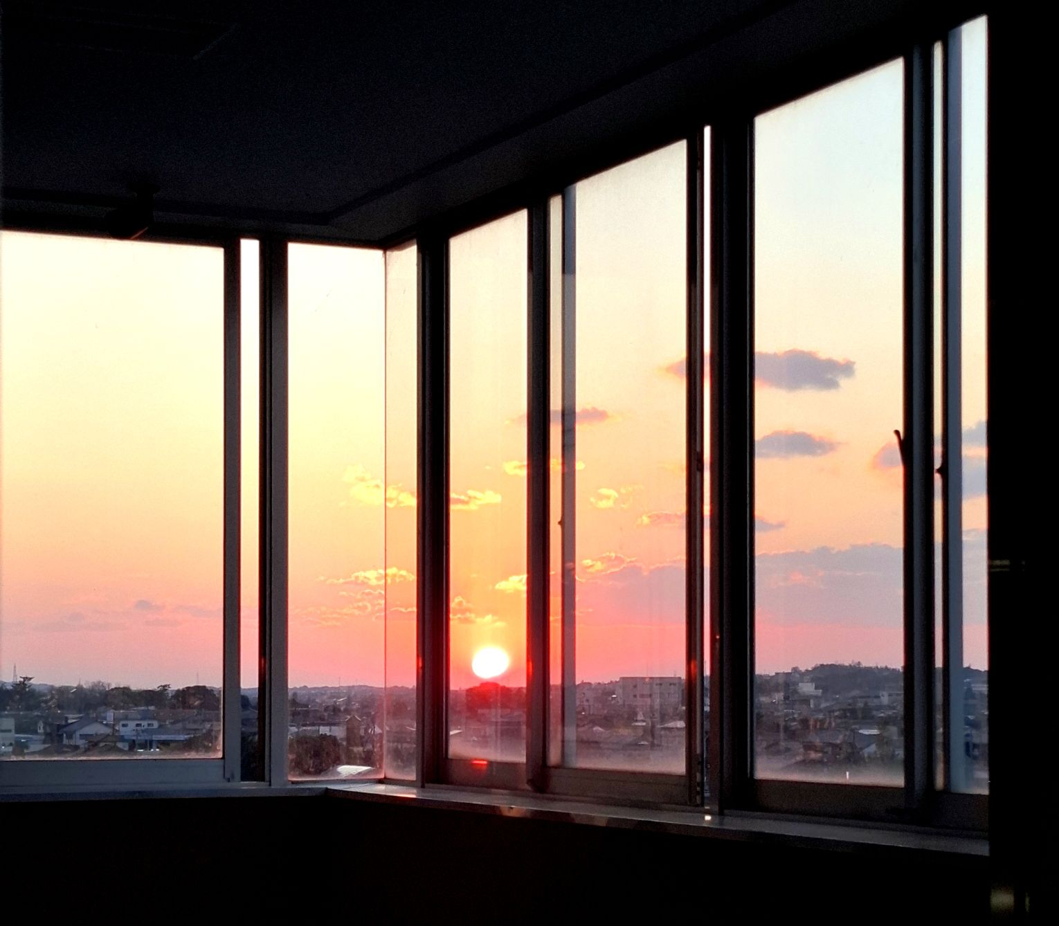 スマホの壁紙どれがいい？