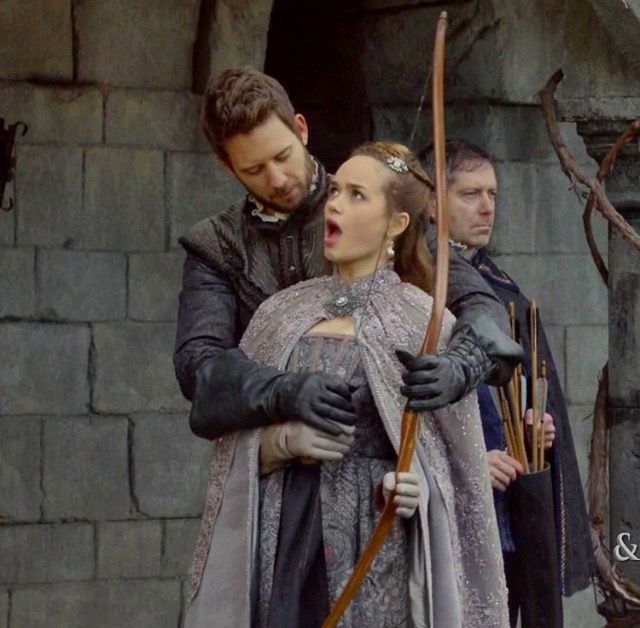 【画像で一言】彼女は、なんと言ってる？