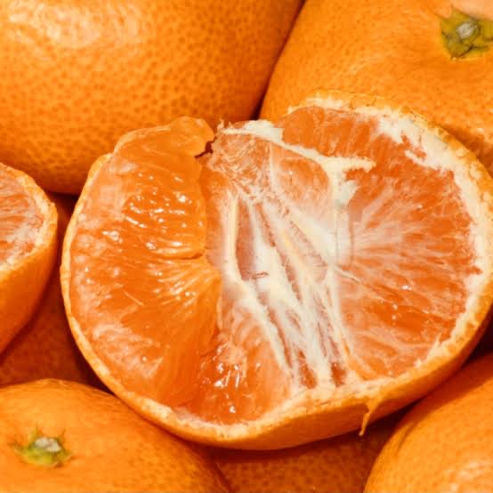 山川みかん🍊買ってる(*´∀｀)