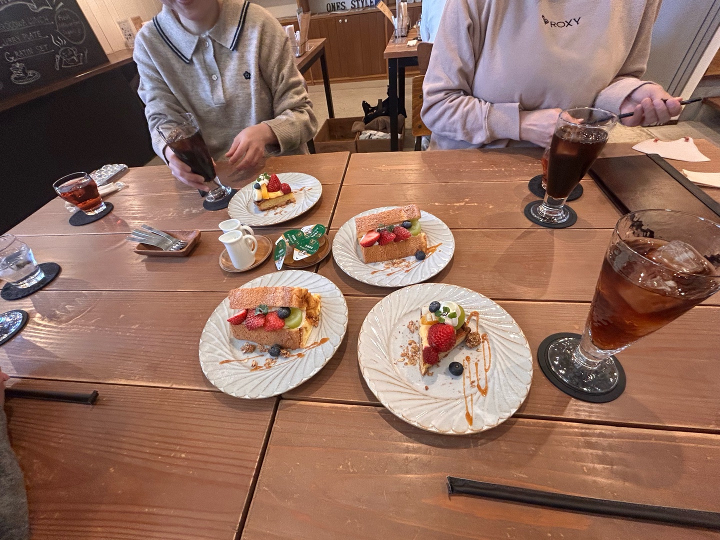 Ｚ李氏の仮装通貨が早くも爆上がりしてるみたいですが、、数年前のGACKTコイン（スピンドル）みたいになる気がする｜キリン🦒の投稿-GRAVITY(グラビティ)  SNS