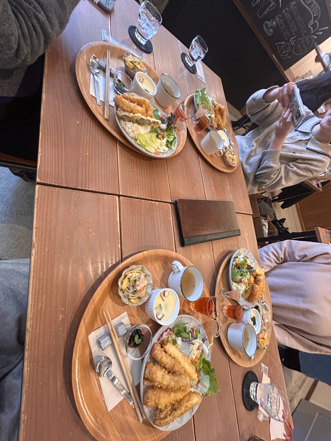 Ｚ李氏の仮装通貨が早くも爆上がりしてるみたいですが、、数年前のGACKTコイン（スピンドル）みたいになる気がする｜キリン🦒の投稿-GRAVITY(グラビティ)  SNS