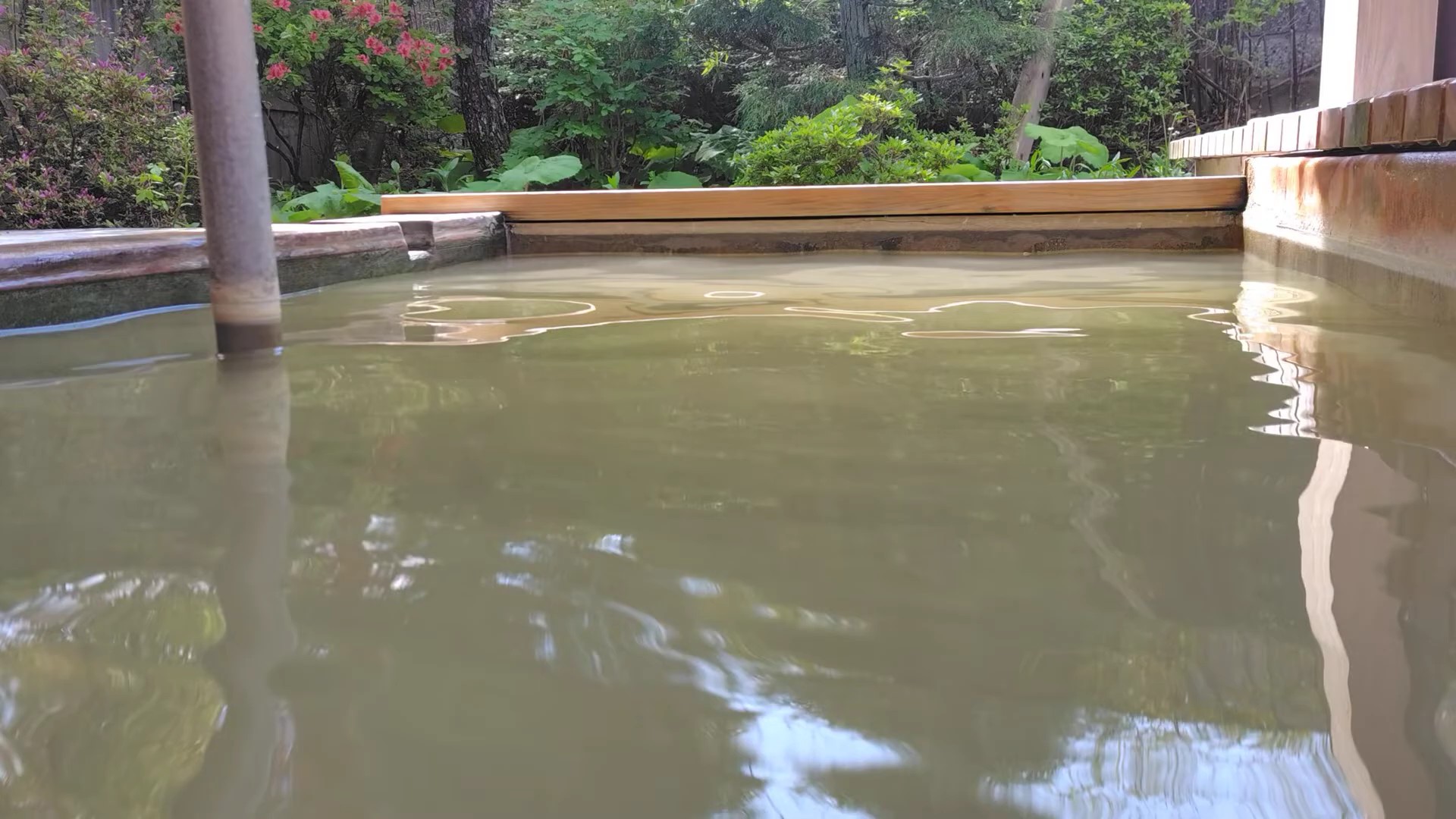 温泉の、好きな泉質は？