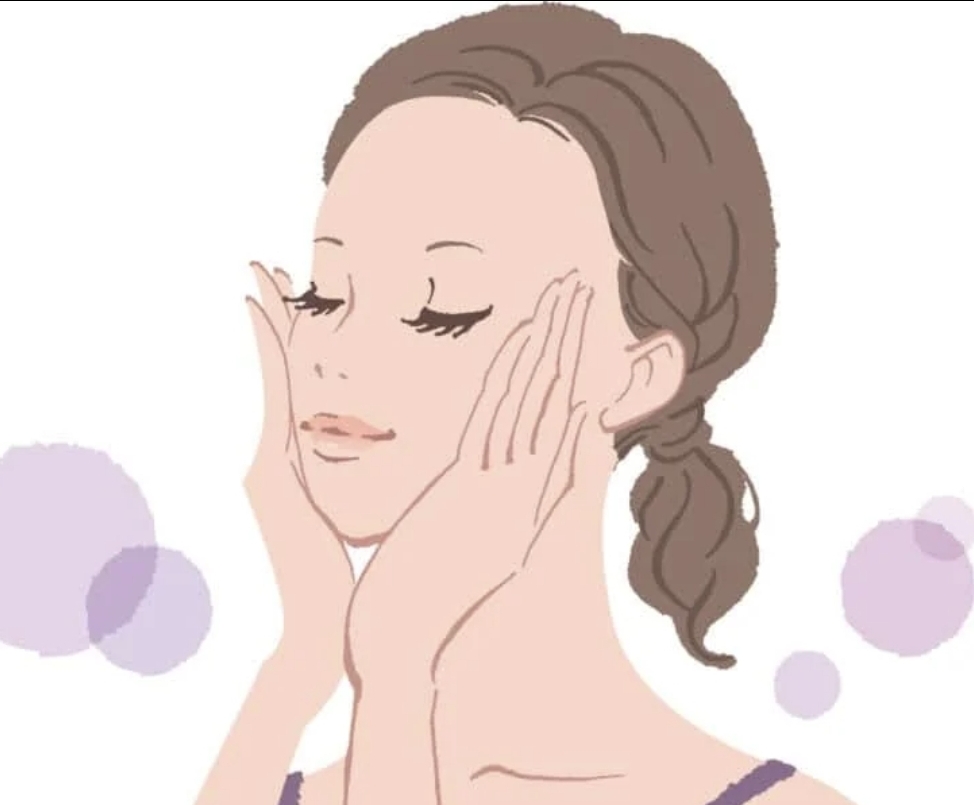 どんなスキンケアや美容器具使ってますか？