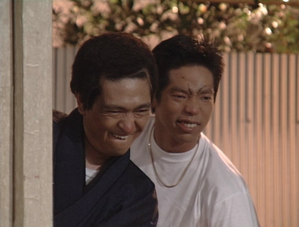 何を　あおってる？