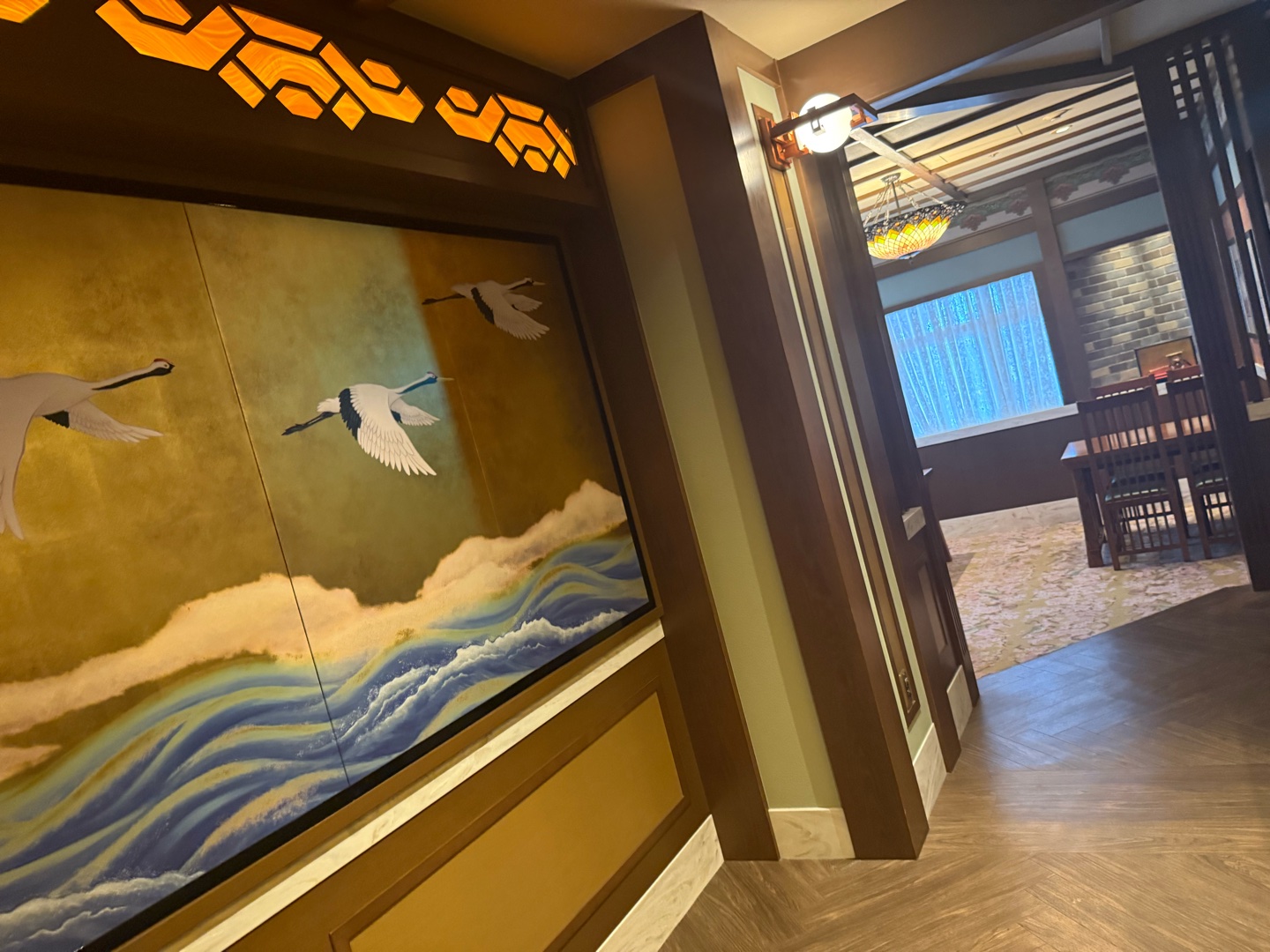 それぞれどこで撮られた写真でしょーか？