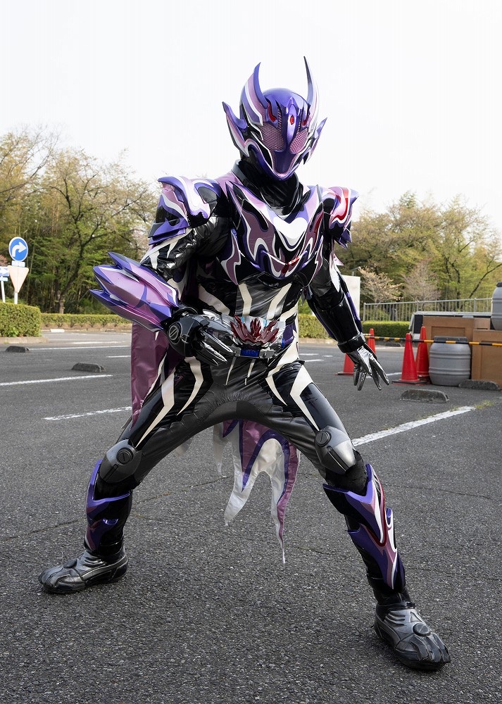 好き！じゃなくてただビジュアルでかっこいいって思う変身後の仮面ライダーありますか？ちなみに自分はガヴのカリエスC1、C3です