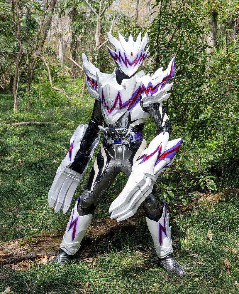 好き！じゃなくてただビジュアルでかっこいいって思う変身後の仮面ライダーありますか？ちなみに自分はガヴのカリエスC1、C3です