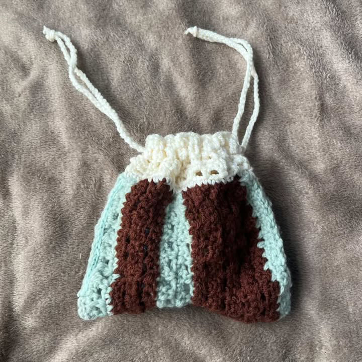 ここら辺の作っます！Minne、メルカリでこういうの買いたいと思ってくれる人いませんか？