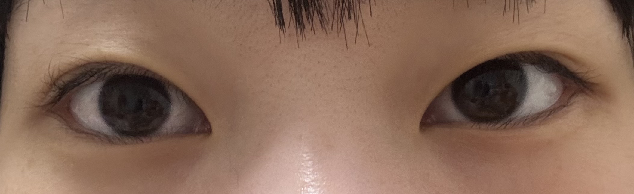 この目に誰かアイライン引いてくれると嬉しいです