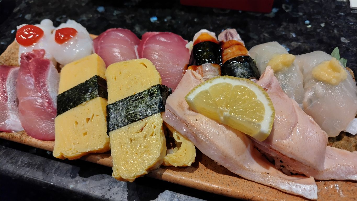美味しそうなお寿司を見せてください！