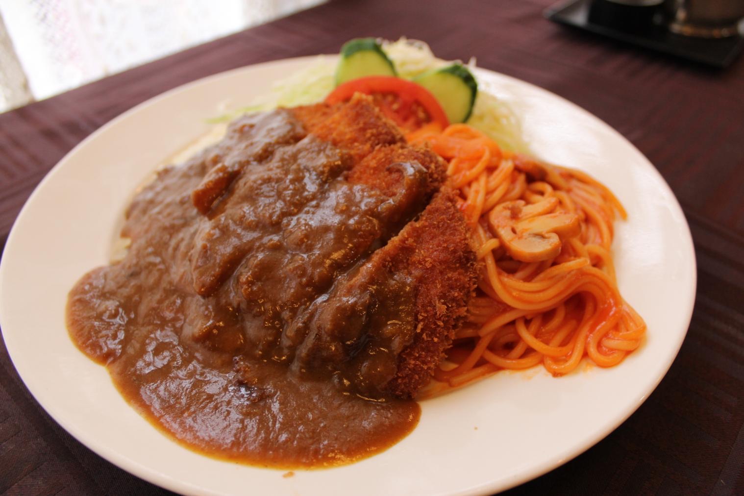トルコライス