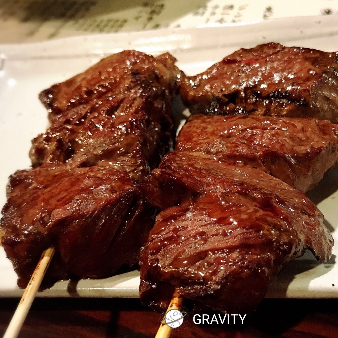 ①瞳を閉じればそこには肉汁