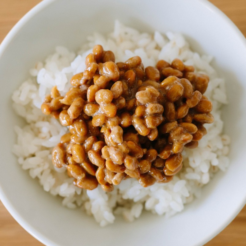 ご飯にのせて、切り崩して食べる