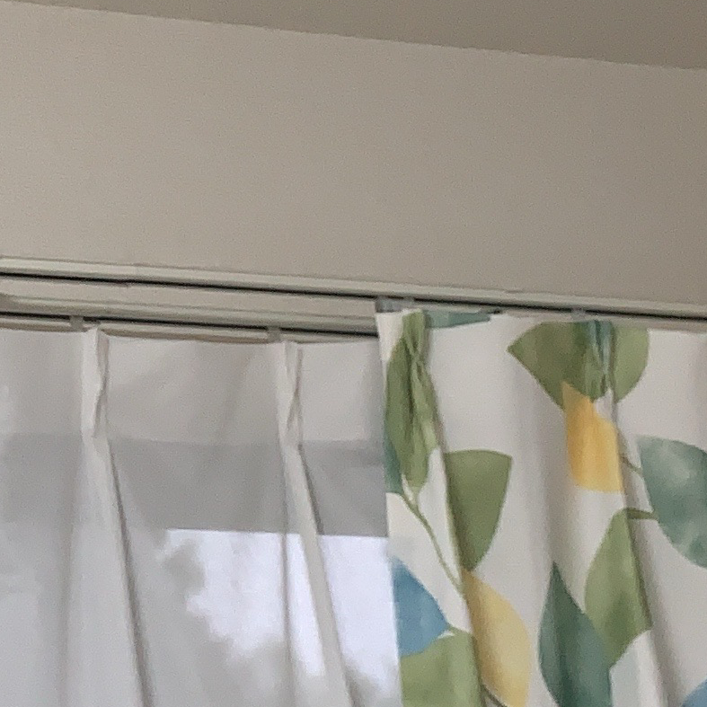 通常のカーテンレール