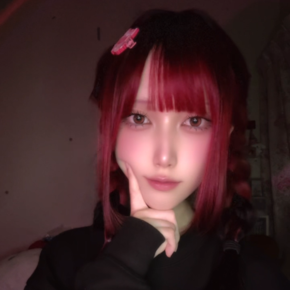 赤ぽいカラコン