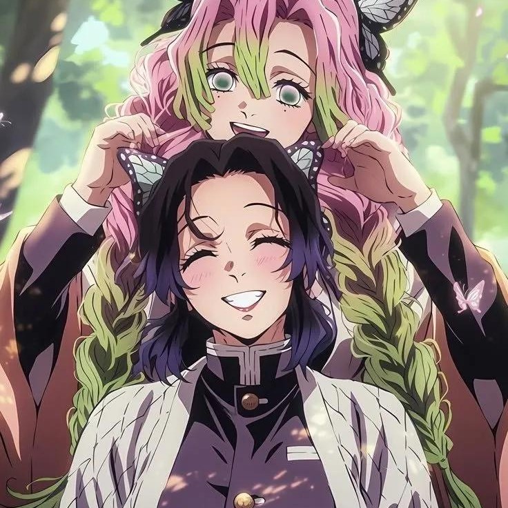 甘露寺蜜璃と胡蝶しのぶ