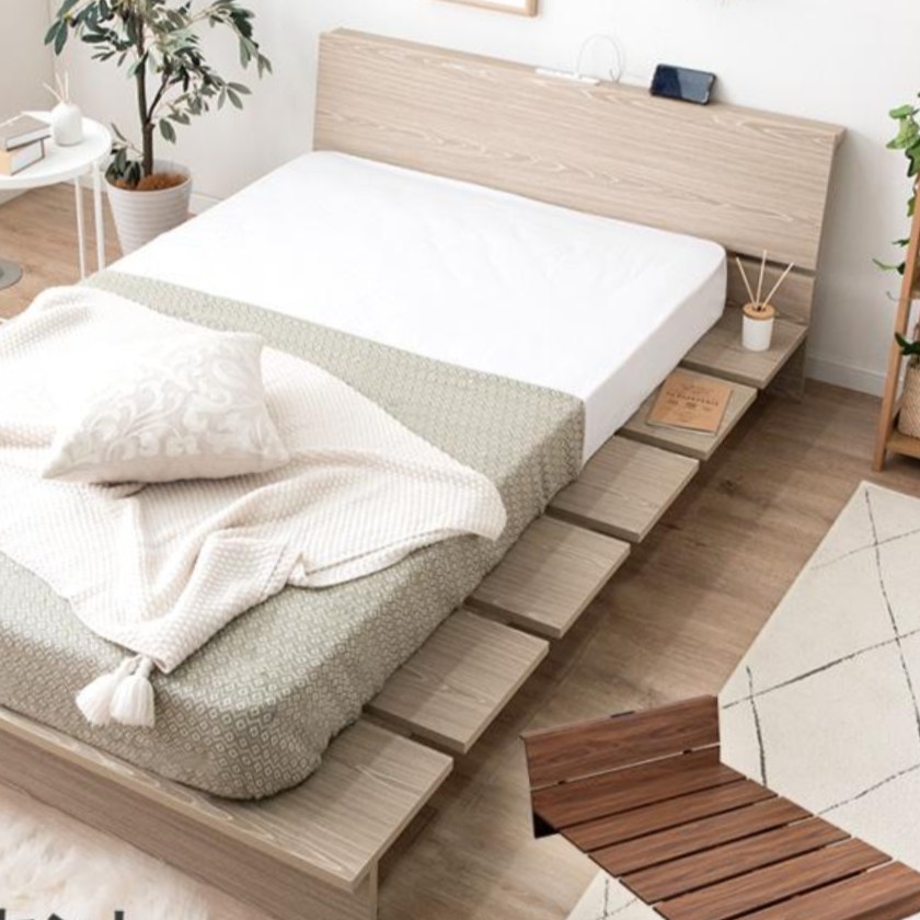 ⑤　すのこベッドヘッド付