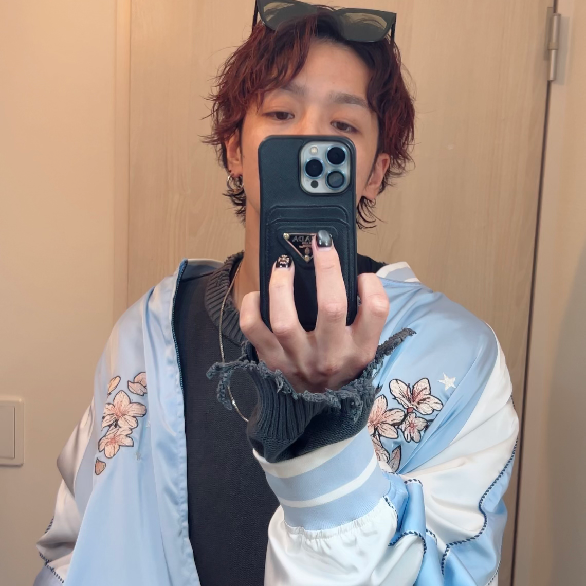 CONVERSEのスカジャン