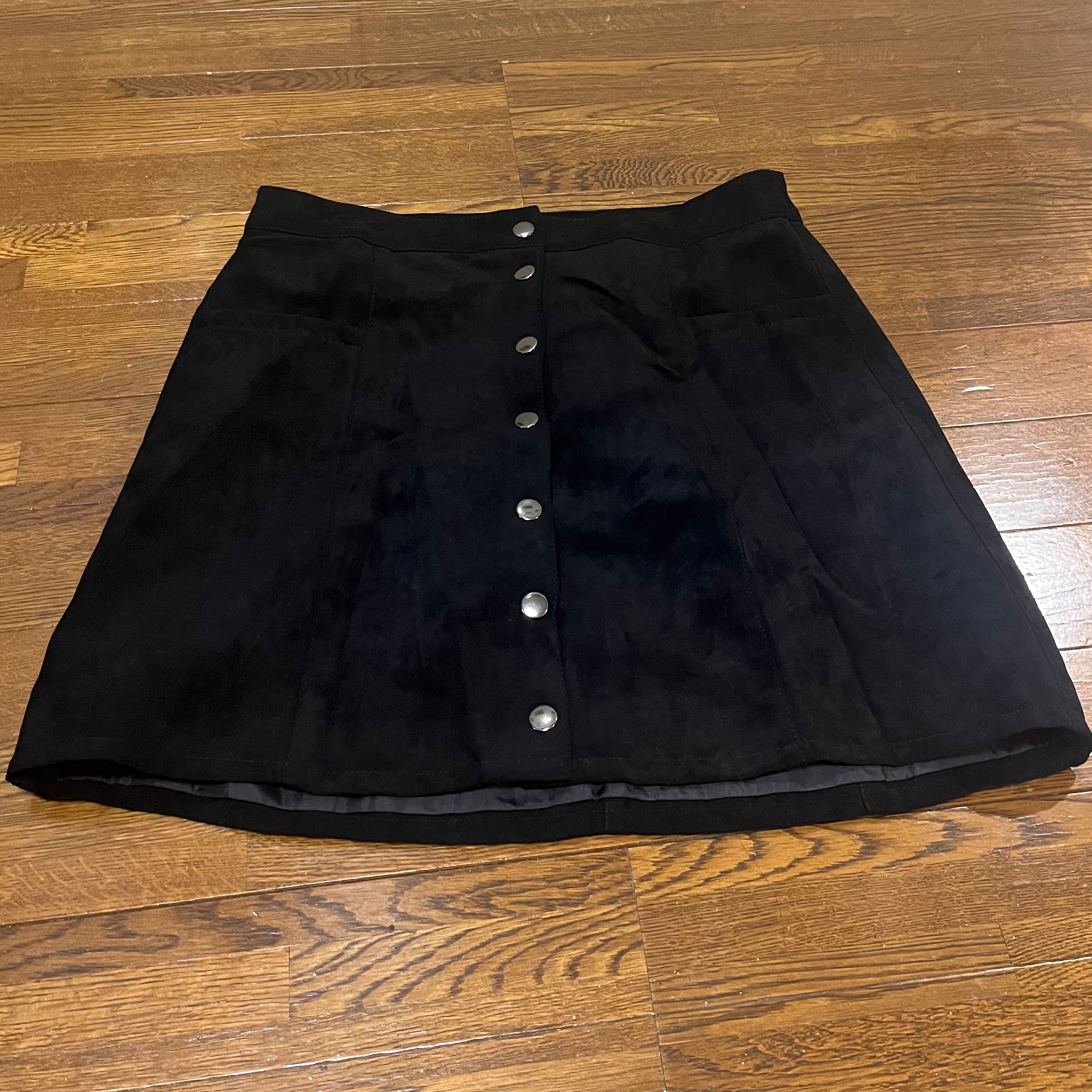 行かない(ミニスカ着ない)