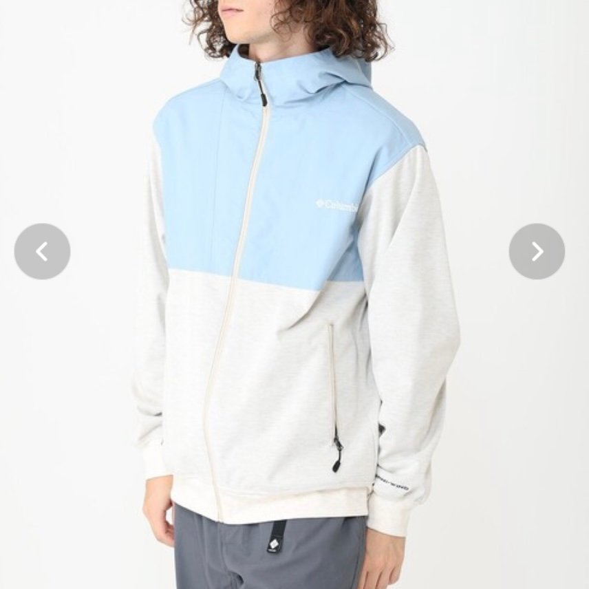 コロンビアの水色のアウター