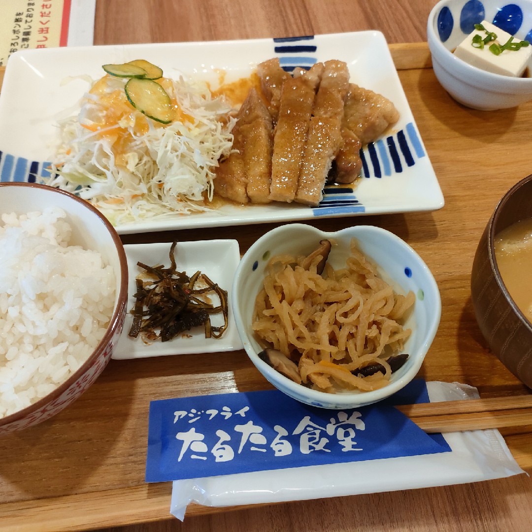 博多海鮮食堂 魚吉に食べに行きます。
