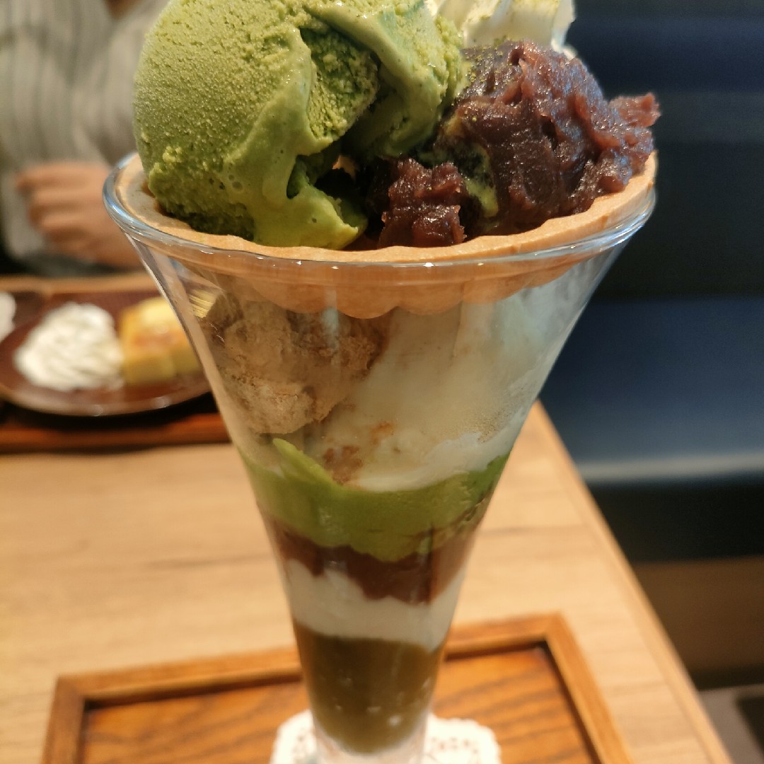 9/26 19時　天神、てんてん停で定食→夜パフェ