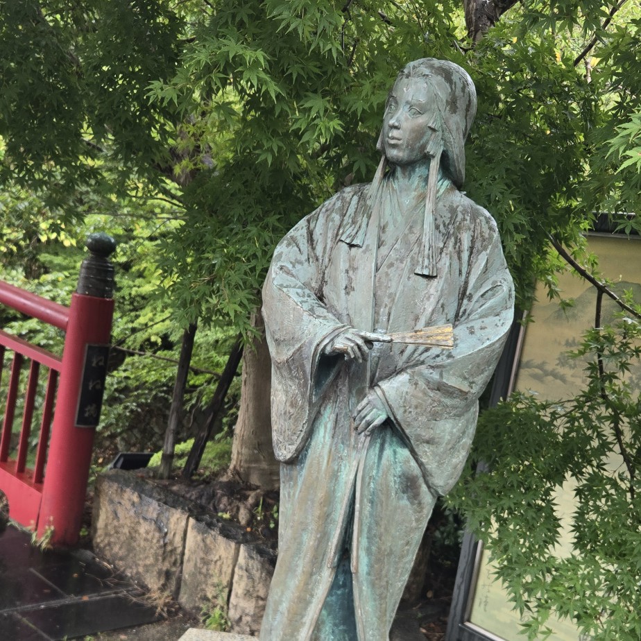 一人旅しよう(๑•̀ㅂ•́)و✧