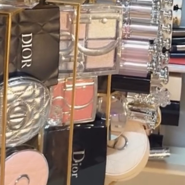 デパコス・コスメの星